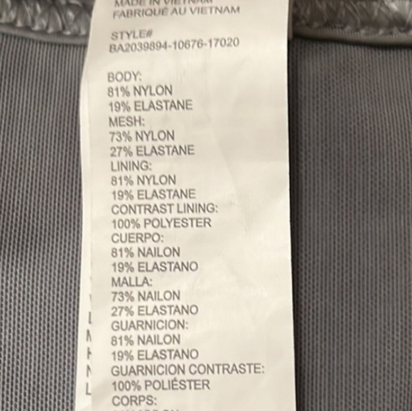 .NWT Fabletics Trinity High Impact Sports Bra - Picture 6 of 7